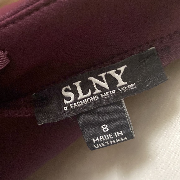 Cocktail dress in beautiful burgundy - Picture 4 of 4